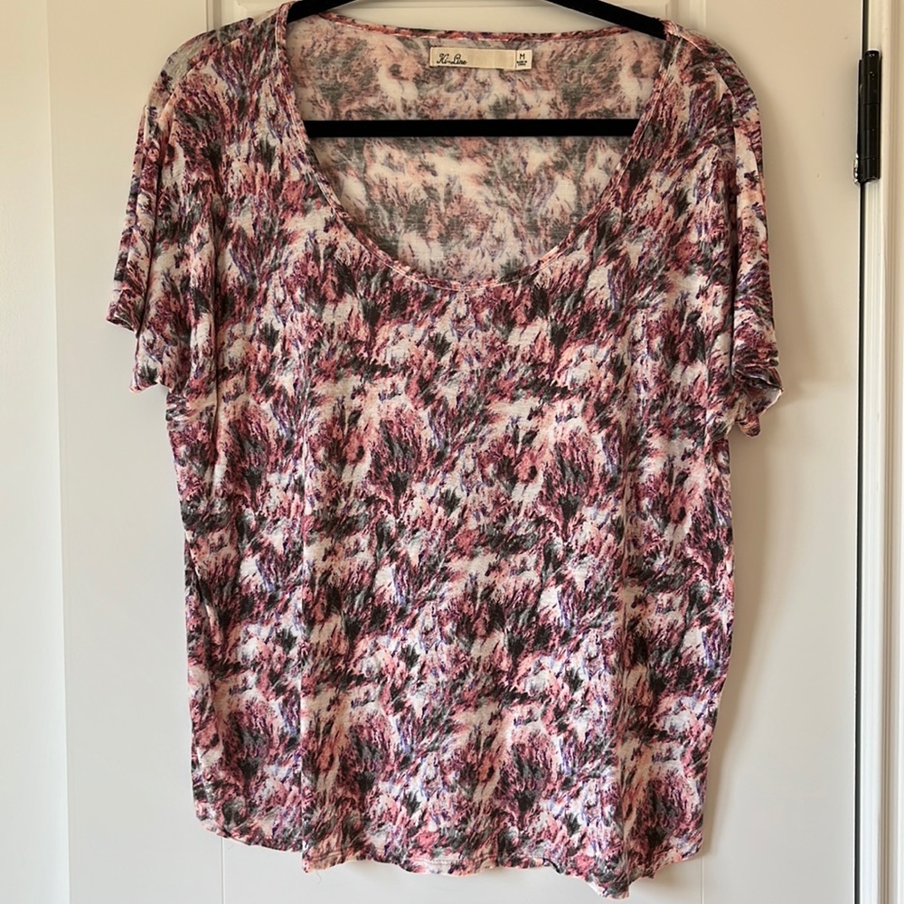 Madewell Hi-Line T-shirt Size Medium - Pink Charcoal and purple printed tee